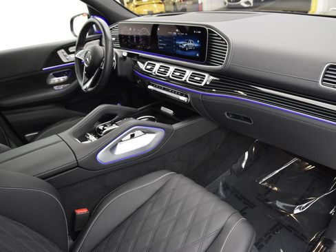 Certified 2024 Mercedes-Benz Maybach GLS 600 4MATIC image 15