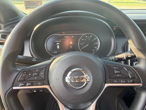 Used 2020 Nissan Kicks SV FWD image 13