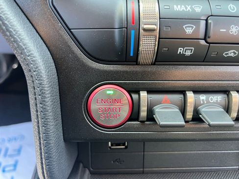 Used 2020 Ford Mustang Shelby GT500 w/ Technology Package image 20