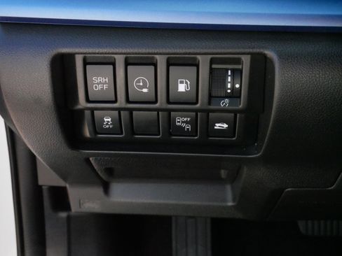 Used 2021 Subaru Crosstrek Hybrid w/ Moonroof Package w/Navigation AWD/4WD image 28