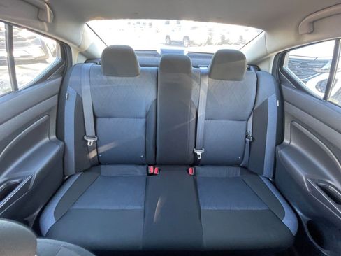 Used 2025 Nissan Versa SV image 38