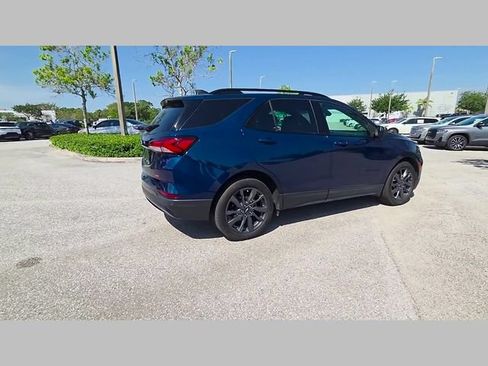 Used 2022 Chevrolet Equinox RS FWD image 37