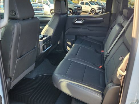 New 2026 Chevrolet Silverado 1500 LTZ w/ LTZ Premium Package image 8