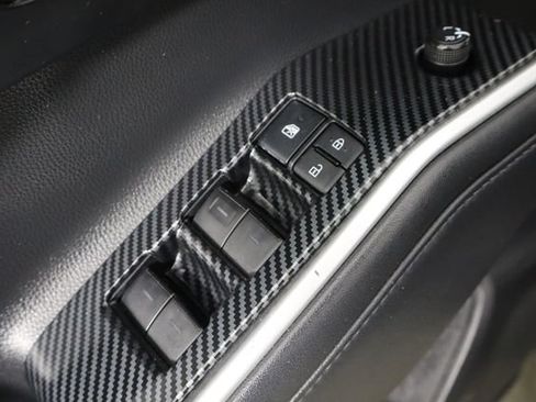 Used 2022 Toyota Highlander XLE FWD image 22