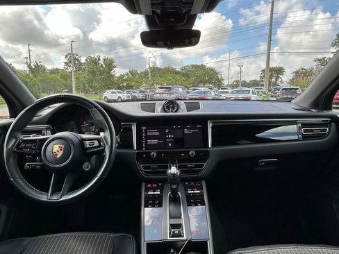 Used 2023 Porsche Macan Turbo AWD/4WD image 10