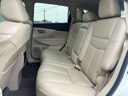 Used 2018 Nissan Murano Platinum FWD image 60