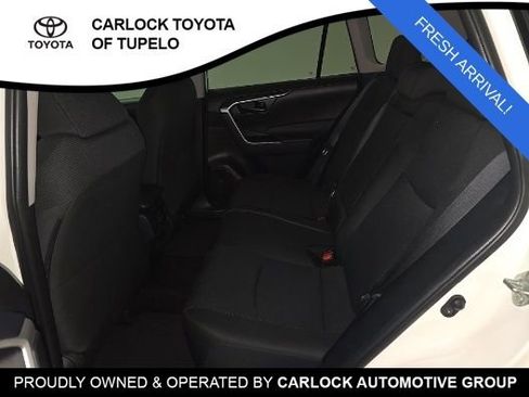 Used 2024 Toyota RAV4 LE FWD image 9