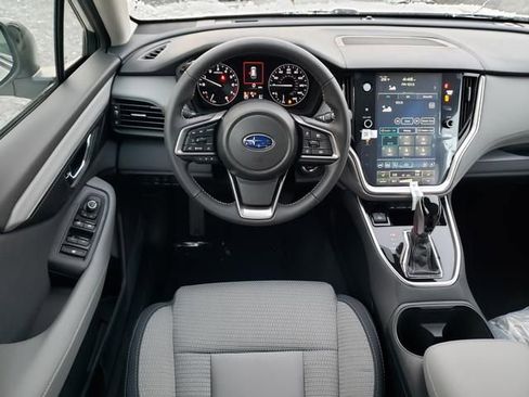 Used 2025 Subaru Outback Premium image 15