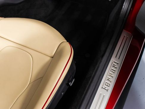 Certified 2019 Ferrari Portofino image 51