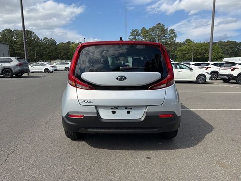 Used 2020 Kia Soul LX FWD image 4