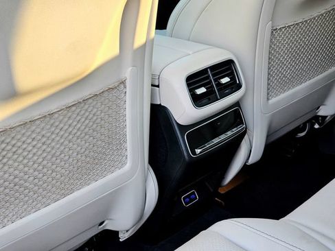 Certified 2024 Mercedes-Benz GLS 450 4MATIC image 28