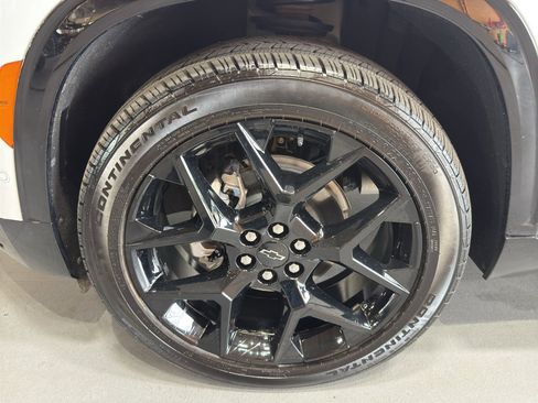 Used 2026 Chevrolet Traverse RS AWD/4WD image 9