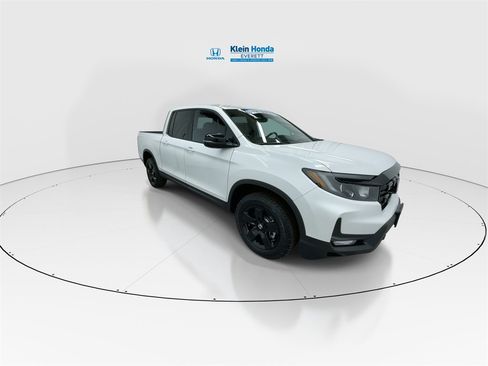 New 2026 Honda Ridgeline Black Edition image 4