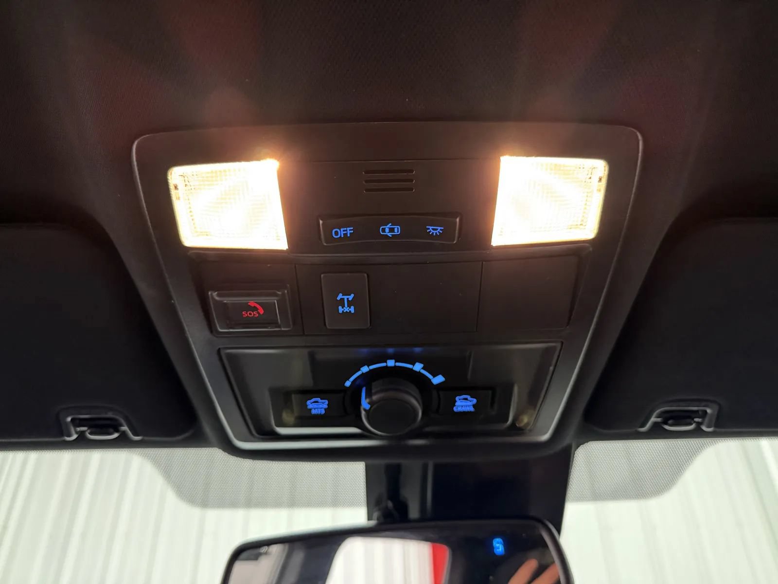 Used 2021 Toyota Tacoma TRD Off-Road w/ Technology Package AWD/4WD image 35