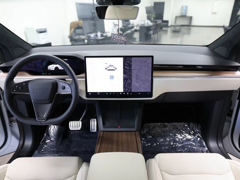 Used 2026 Tesla Model X AWD/4WD image 24