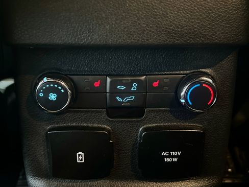 Used 2018 Ford Explorer Platinum AWD/4WD image 19