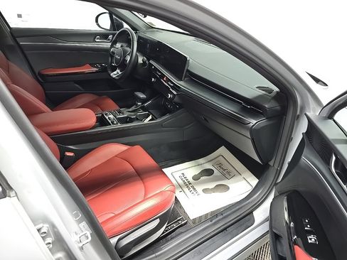 Used 2025 Kia K5 GT-Line w/ GT-Line Premium Package FWD image 16