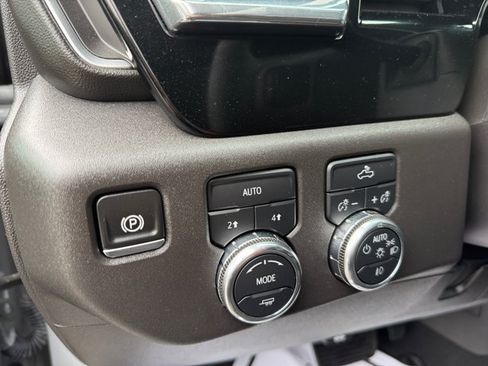 Certified 2024 GMC Sierra 1500 Elevation AWD/4WD image 18