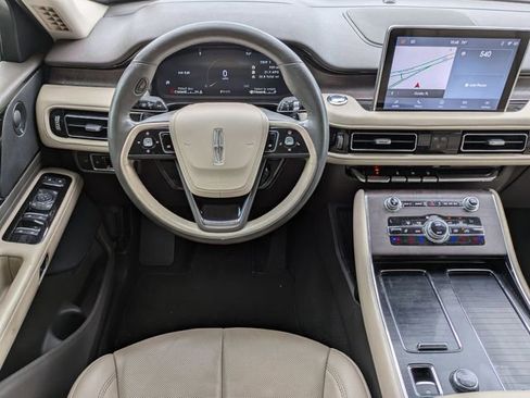 Certified 2020 Lincoln Aviator Reserve w/ Elements Package Plus image 11