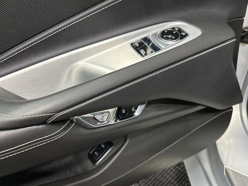 Used 2024 Chevrolet Corvette Stingray Coupe w/ Z51 Performance Package image 18