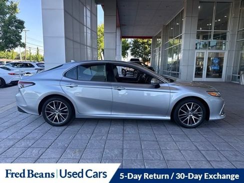 Used 2023 Toyota Camry XLE w/ Navigation Package FWD image 6