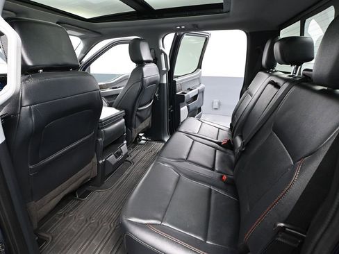 Used 2023 Ford F250 Lariat w/ FX4 Off-Road Package image 39