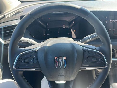 Used 2024 Buick Encore GX Sport Touring image 12