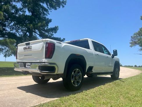 Used 2025 GMC Sierra 2500 SLT w/ SLT Convenience Package AWD/4WD image 6