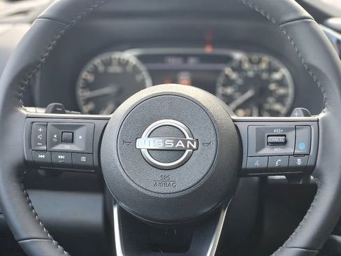 New 2025 Nissan Pathfinder SV image 14