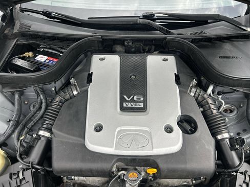 Used 2012 INFINITI G37 Journey w/ Premium Pkg image 16