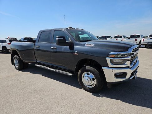 New 2026 RAM 3500 Tradesman AWD/4WD image 10