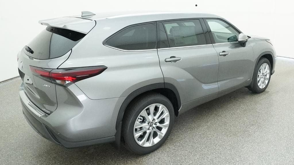 New 2026 Toyota Highlander Limited AWD/4WD image 18