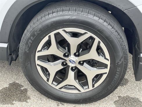 Certified 2021 Subaru Forester Premium AWD/4WD image 11