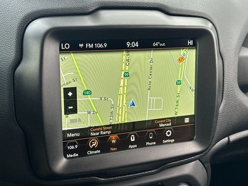 Used 2023 Jeep Renegade Trailhawk w/ Trailer Tow Group image 18