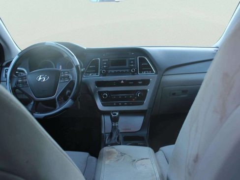 Used 2017 Hyundai Sonata SE image 7