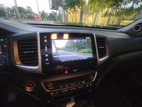 Used 2018 Honda Pilot EX-L image 10