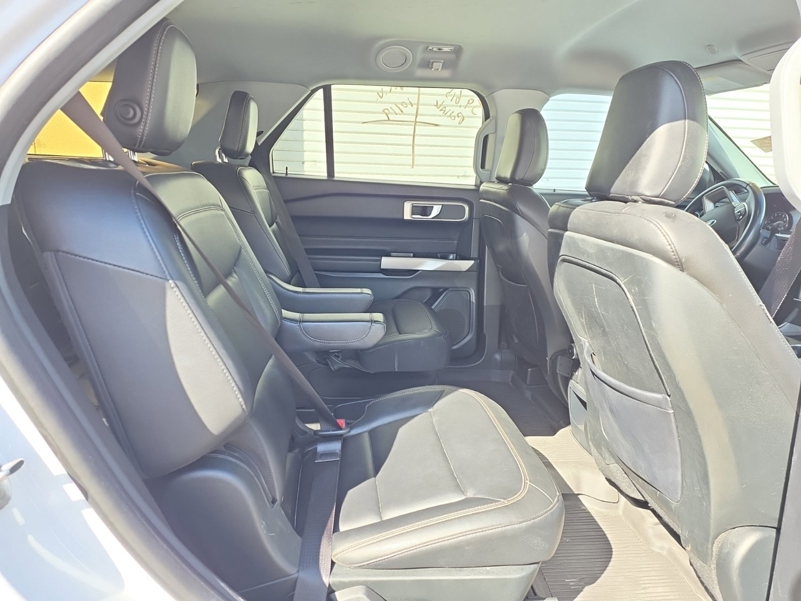 Used 2020 Ford Explorer XLT w/ Equipment Group 202A AWD/4WD image 7