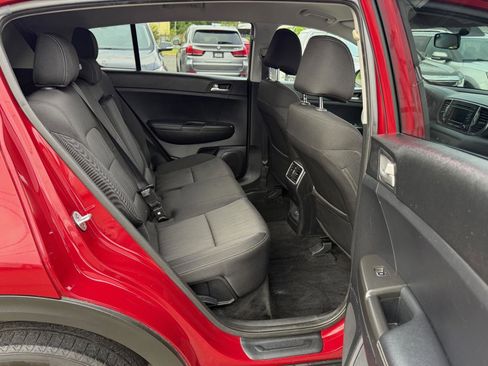 Used 2017 Kia Sportage LX AWD/4WD image 11