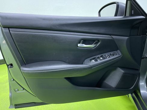 Used 2025 Nissan Sentra SV image 15