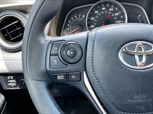 Used 2013 Toyota RAV4 XLE image 27