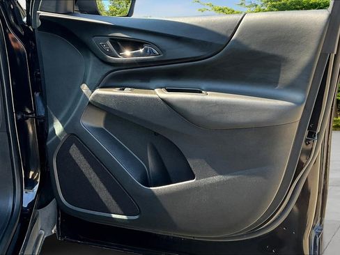 Used 2023 Chevrolet Equinox LT w/ Driver Convenience Package image 23