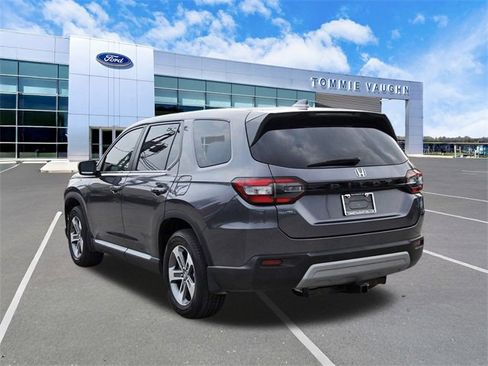 Used 2023 Honda Pilot EX-L image 2