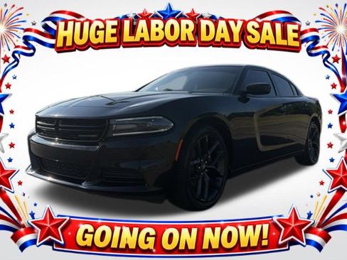 Used 2021 Dodge Charger SXT w/ Blacktop Package RWD image 1