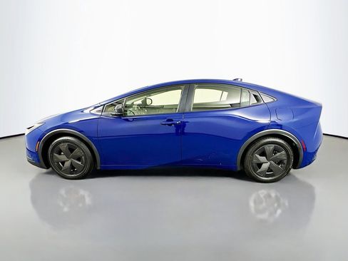 Used 2023 Toyota Prius LE FWD image 8