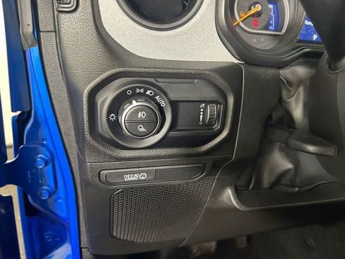 Used 2024 Jeep Gladiator Sport AWD/4WD image 18