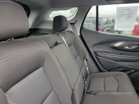 Used 2024 GMC Terrain SLE AWD/4WD image 16