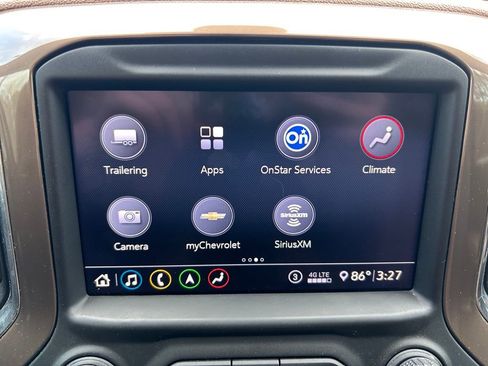 Used 2020 Chevrolet Silverado 1500 High Country w/ Technology Package image 37