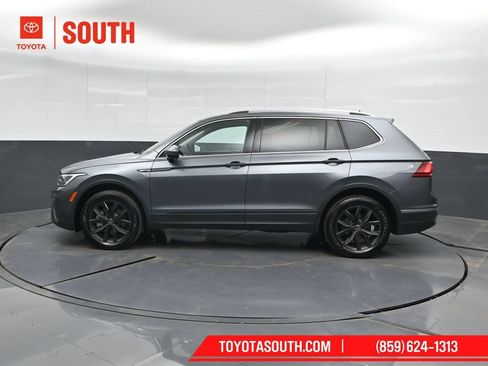 Used 2024 Volkswagen Tiguan SE AWD/4WD image 7