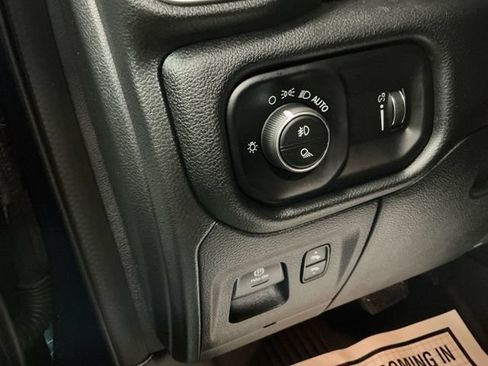 Used 2022 RAM 1500 Big Horn AWD/4WD image 27