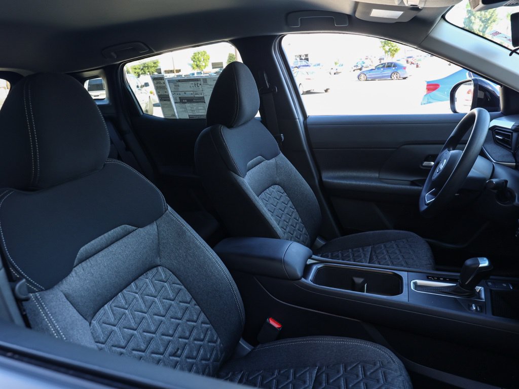 Used 2026 Nissan Kicks SV FWD image 22
